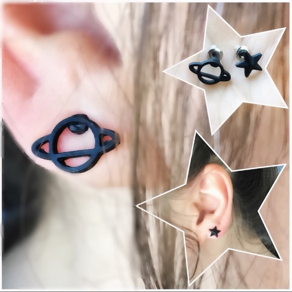 💙💎GRATEFUL💙MAKER💎💙 Jewelry - NEW!💎💙💎STAR🤩SATURN! BLACK ASYMMETRIC EARRINGS